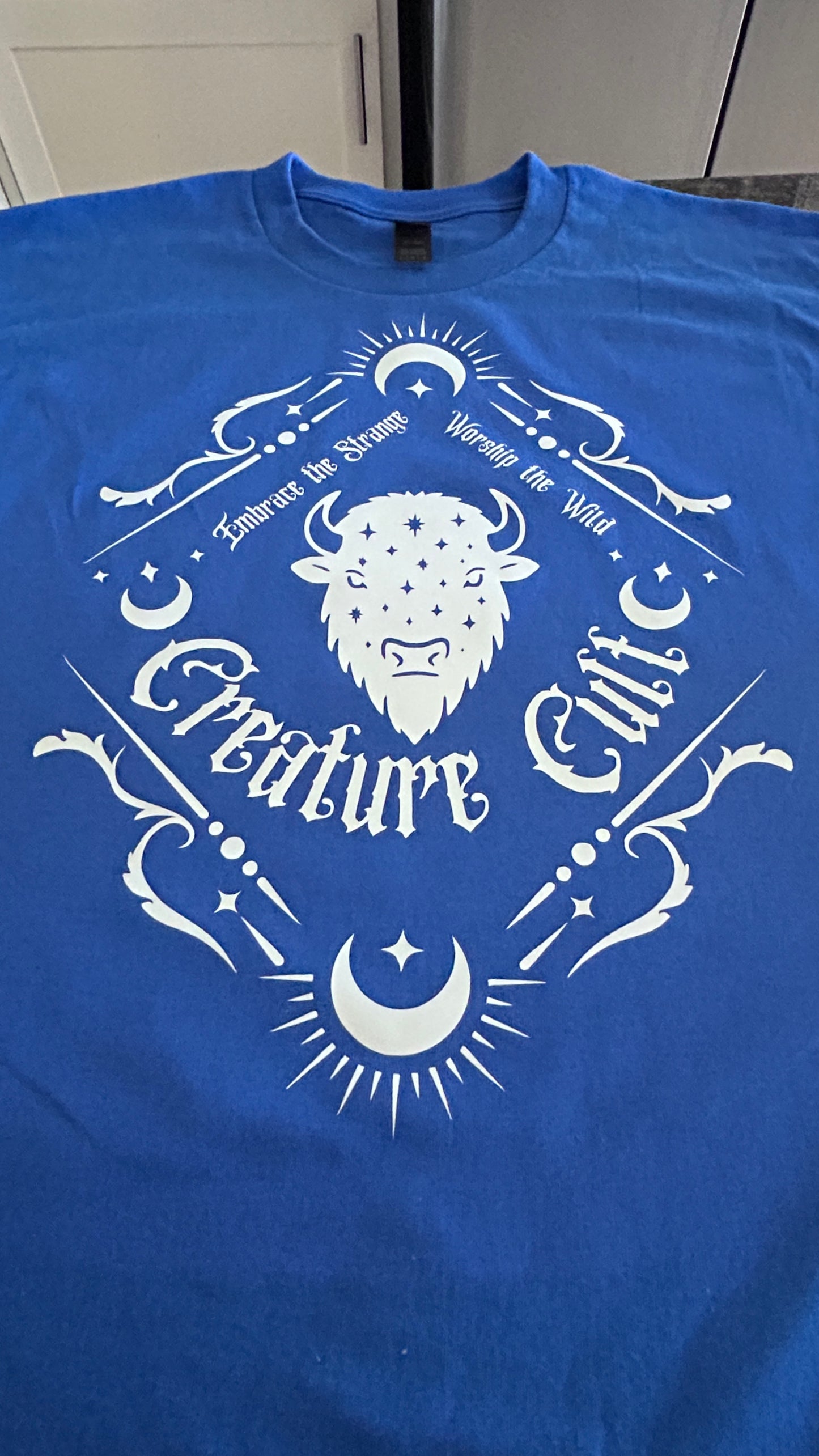 Creature Cult Bison T-Shirt – by tiHERas Lifestyle